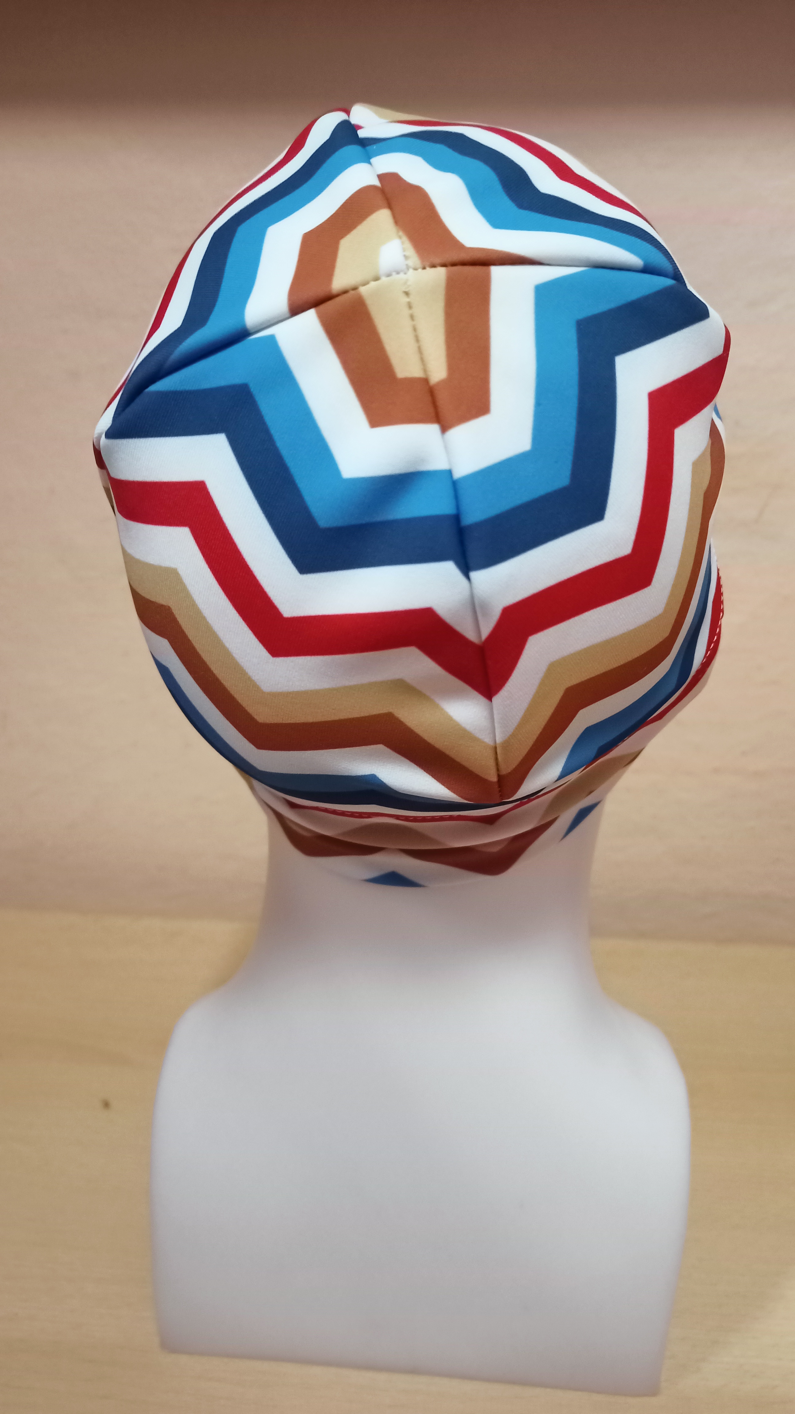 BOSA čepička AKTIV Colors Waves S-M